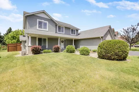 19951 Excelsior Ln, Farmington, MN 55024