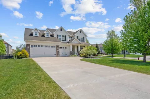 3308 Arden Dr, Woodbury, MN 55129