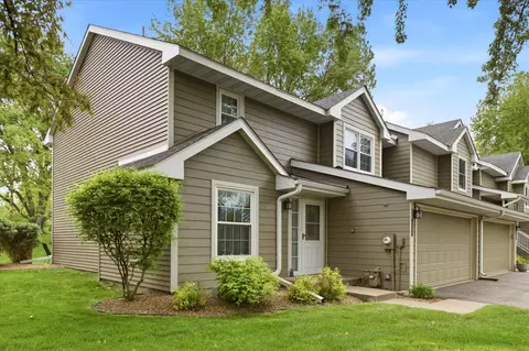 5267 Silver Maple Cir, Minnetonka, MN 55343