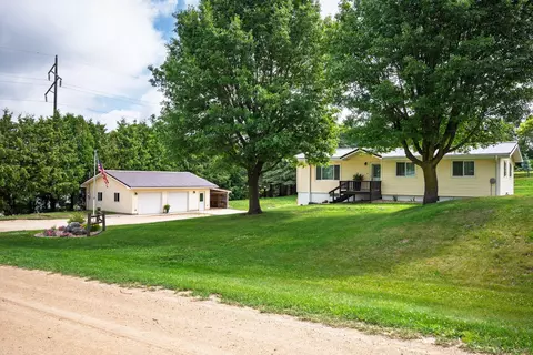 45094 Nygren Rd, Zumbrota, MN 55992