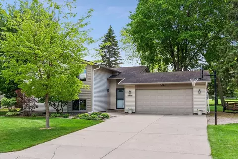 10805 99th Pl N, Maple Grove, MN 55369