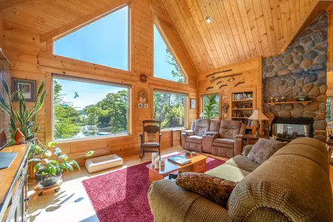 1898 60th Ave, Osceola, WI 54020