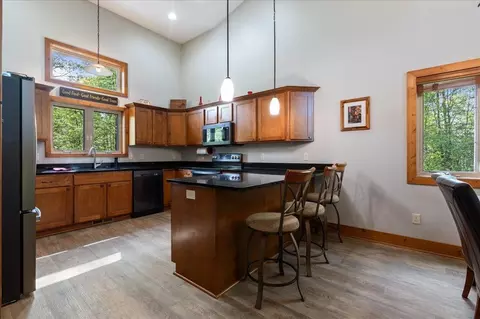 Kitchen - 15321 Shellisa Ln, Baxter, MN 56425 photo 1 of 2
