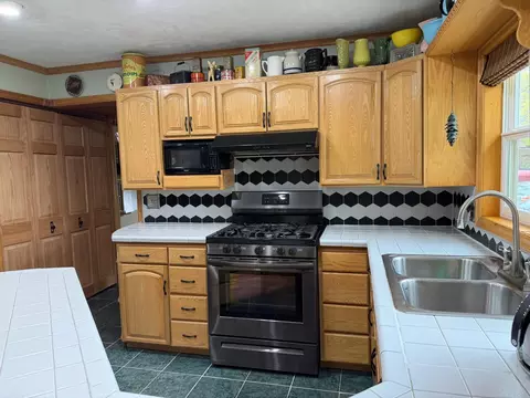 Kitchen - 19253 Soder Rd, Brainerd, MN 56401 photo 3 of 4
