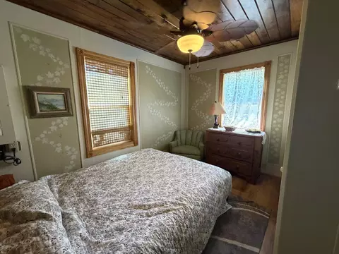 Bedroom - 19253 Soder Rd, Brainerd, MN 56401 photo 2 of 2