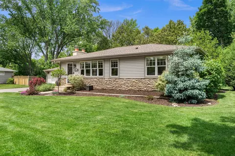 15620 2nd Ave N, Plymouth, MN 55447