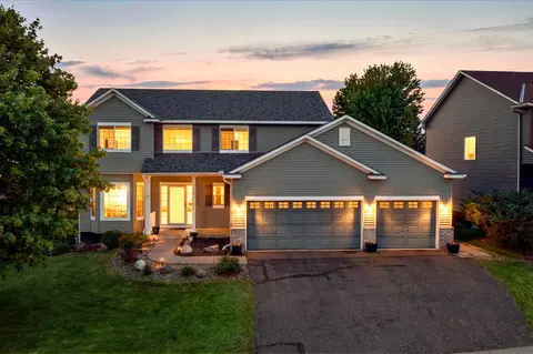 1122 Drew Dr, Woodbury, MN 55129
