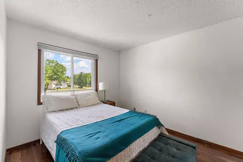 Bedroom - 4513 Scott Trl, Eagan, MN 55122 photo 1 of 5