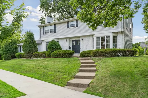 1605 Edgcumbe Rd, Saint Paul, MN 55116