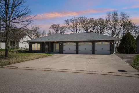 5421 Ojibway Ave N, Stillwater, MN 55082