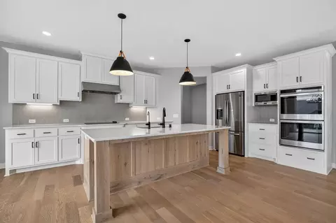 15540 110th Ave N, Maple Grove, MN 55369
