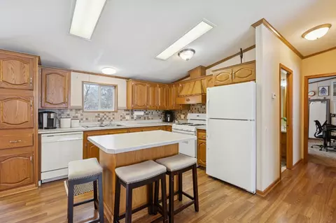 Kitchen - 2207 Robin Ln, Buffalo, MN 55313 photo 1 of 3