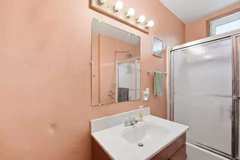 Bath - 1201 10th Ave S, Saint Cloud, MN 56301 photo 1 of 1