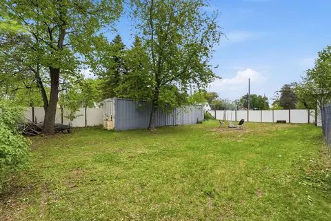 Exterior - 1201 10th Ave S, Saint Cloud, MN 56301 photo 7 of 9