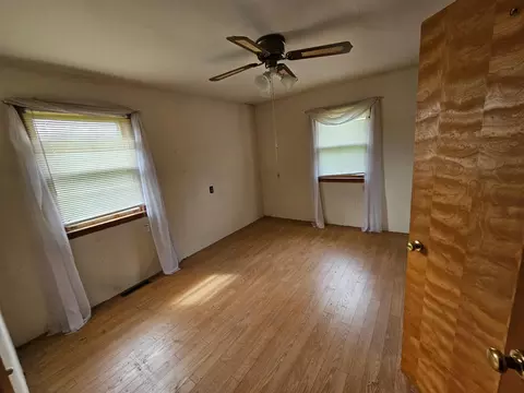 Bedroom - 515 1st St W, Hunter, ND 58048 photo 1 of 4