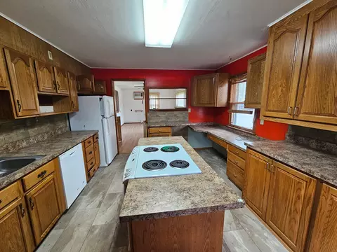 Kitchen - 515 1st St W, Hunter, ND 58048 photo 2 of 3