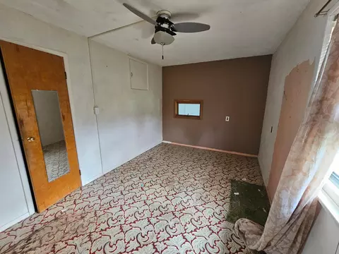 Bedroom - 515 1st St W, Hunter, ND 58048 photo 4 of 4