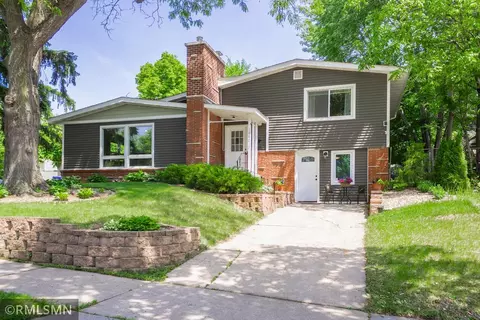 1440 Mcafee St, Saint Paul, MN 55106