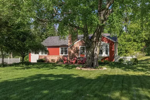 1068 Summit Ave, South Saint Paul, MN 55075