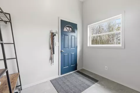 Entry Way - 11128 Johnson Rd, Chisholm, MN 55719 photo 1 of 6