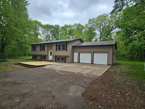 8842 288th Ln NE, North Branch, MN 55056
