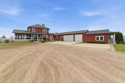 20811 Ocean Rd, Janesville, MN 56048