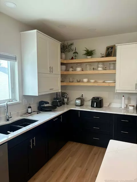 Kitchen - 916 E Main St, Caledonia, MN 55921 photo 1 of 5