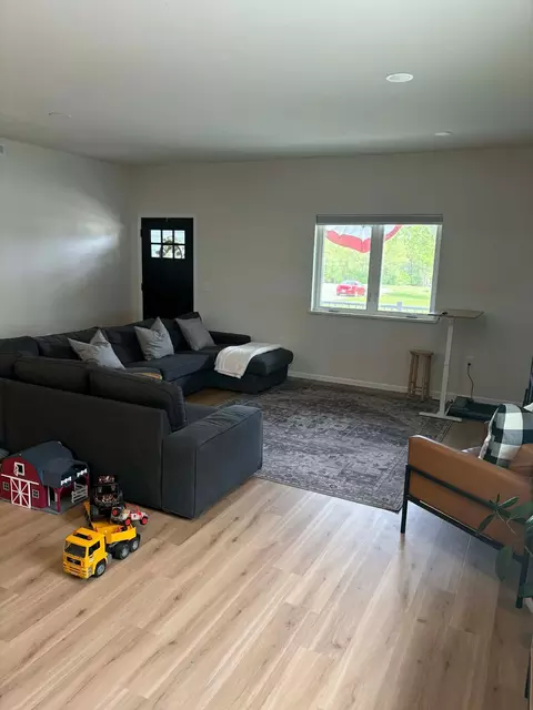 Living - 916 E Main St, Caledonia, MN 55921 photo 1 of 3