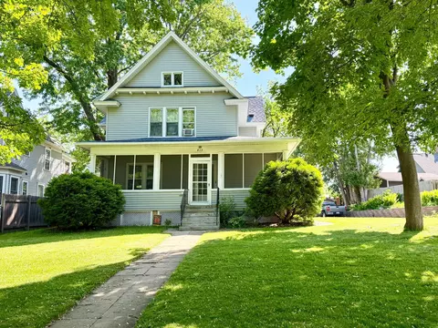 817 Central Ave, Red Wing, MN 55066
