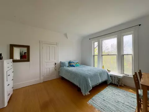 Bedroom - 27 S 21st Ave E, Duluth, MN 55812 photo 4 of 5