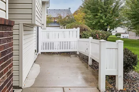 Exterior - 3629 Vermilion Ct N #1106, Eagan, MN 55122 photo 3 of 3
