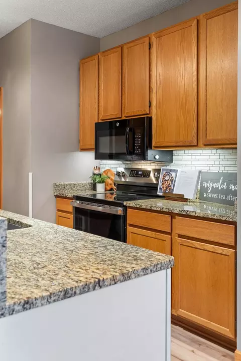 Kitchen - 3629 Vermilion Ct N #1106, Eagan, MN 55122 photo 6 of 6