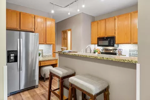 Kitchen - 3629 Vermilion Ct N #1106, Eagan, MN 55122 photo 2 of 6