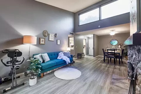 5140 W 102nd St #304, Bloomington, MN 55437