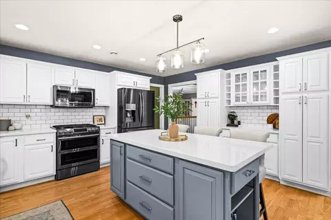 Kitchen - 23 Amanda Dr, Esko, MN 55733 photo 5 of 7