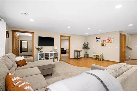 Living - 23 Amanda Dr, Esko, MN 55733 photo 3 of 4
