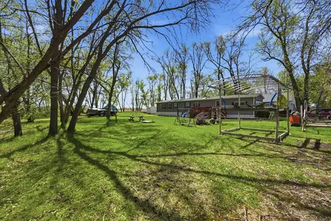Exterior - 17596 Lake St E, Osakis, MN 56360 photo 4 of 6