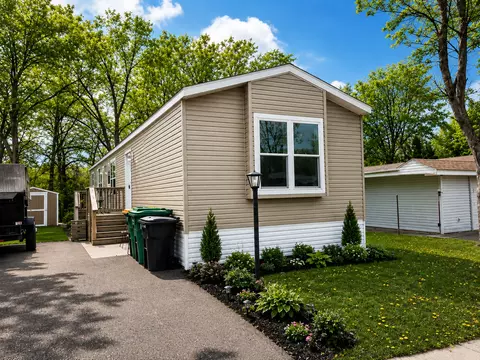 12161 Geneva Way, Apple Valley, MN 55124