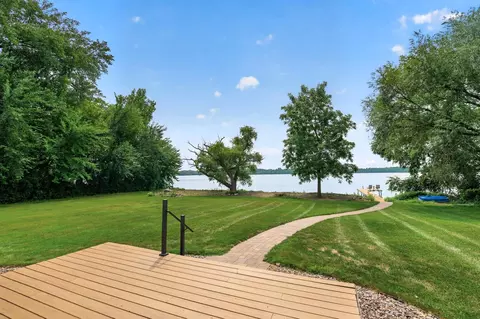 5255 53rd St SW, Waverly, MN 55390