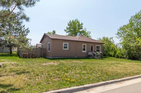 814 3rd St SE, Bemidji, MN 56601