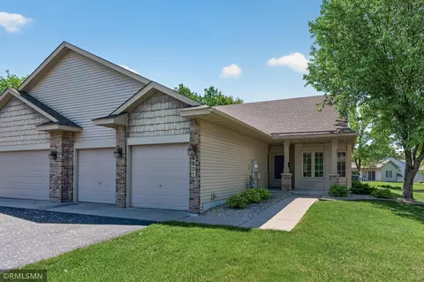 6801 24th St N, Oakdale, MN 55128