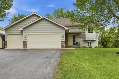 12468 65th St NE, Albertville, MN 55301