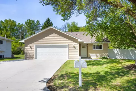 11516 100th Pl N, Maple Grove, MN 55369
