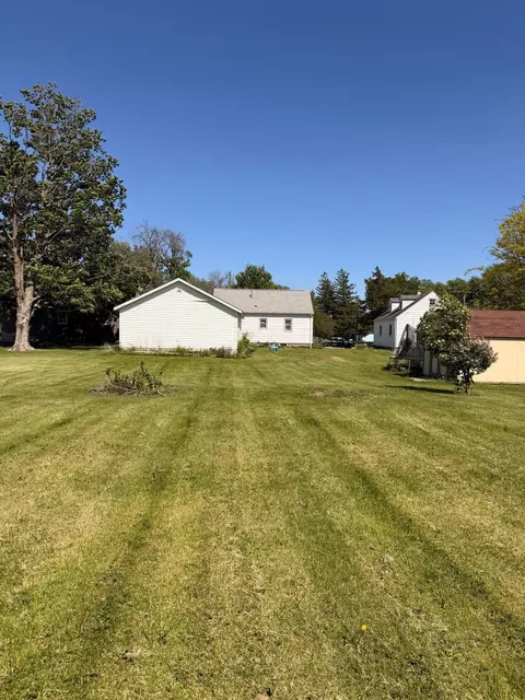 Exterior - 204 3rd St, Lyle, MN 55953 photo 3 of 4