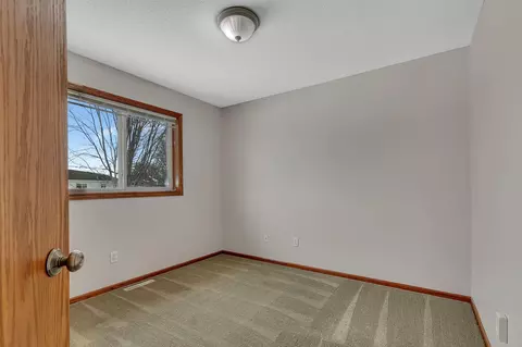 Bedroom - 1540 Timberdoodle Dr, Saint Cloud, MN 56303 photo 3 of 6