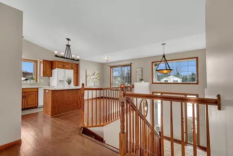 Entry Way - 1540 Timberdoodle Dr, Saint Cloud, MN 56303 photo 2 of 4
