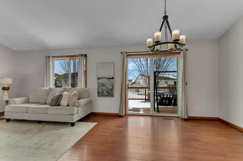 Living - 1540 Timberdoodle Dr, Saint Cloud, MN 56303 photo 3 of 9