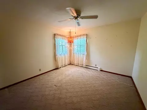 Bedroom - 137 2nd St E, Tracy, MN 56175 photo 3 of 4
