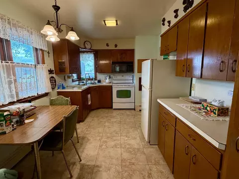 Kitchen - 137 2nd St E, Tracy, MN 56175 photo 1 of 4