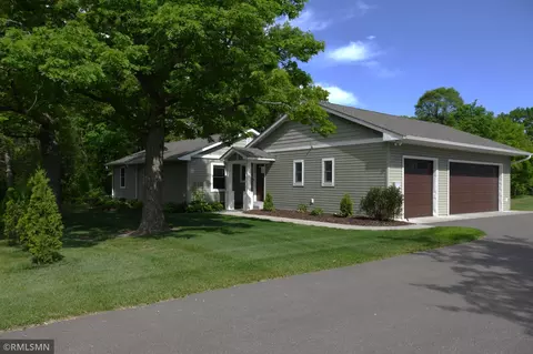 142 County Rd E, Houlton, WI 54082